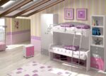 Children's bedroom with a fixed bed-table and a lower folding bed with a table. - Image 2
