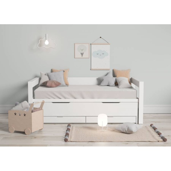 Compact bed with sliding lower bed