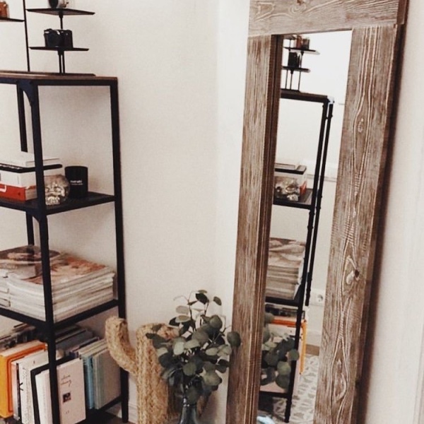 Helena wall mirror made of natural wood