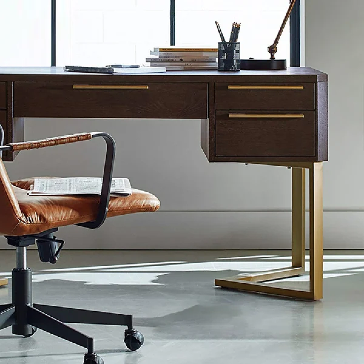 Kramo Natural wood Desk - Image 2
