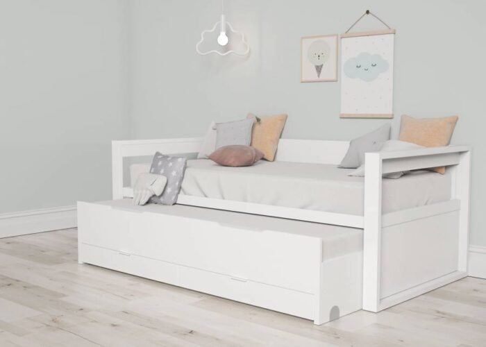 Compact bed with sliding lower bed - Image 2