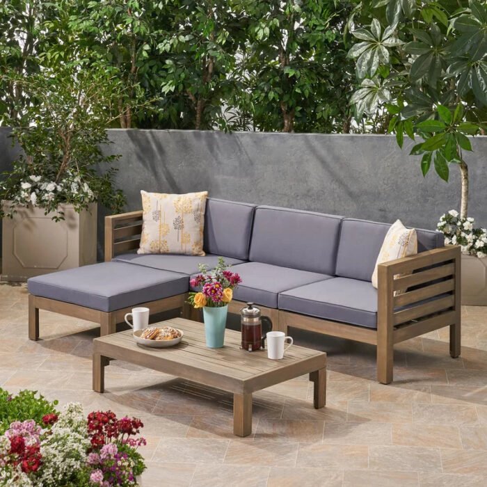 Romero corner made of red beech wood is enough for 4 people - Image 1