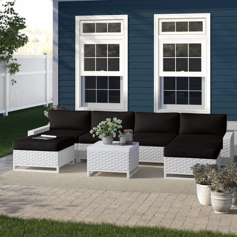 6_3_1ac27903-1d24-4b63-8864-f1a8ece2fa06.jpg Arsenal corner can accommodate 6 people - Image 1