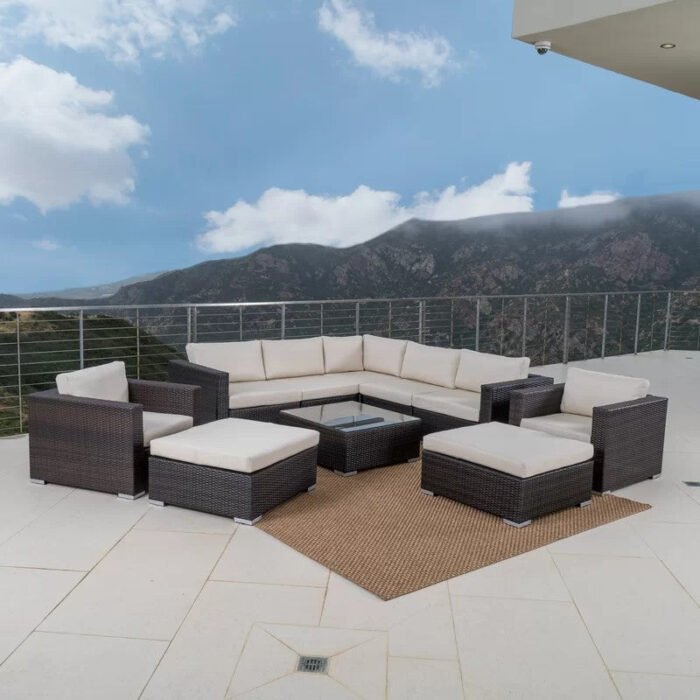 VIP corner can accommodate 9 people - Image 2